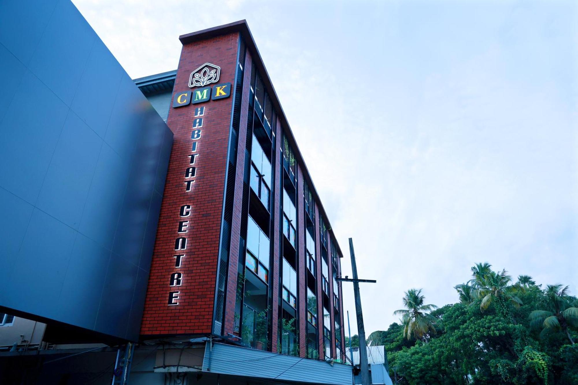 Cmk Habitat Centre Hotel Kochi Bagian luar foto