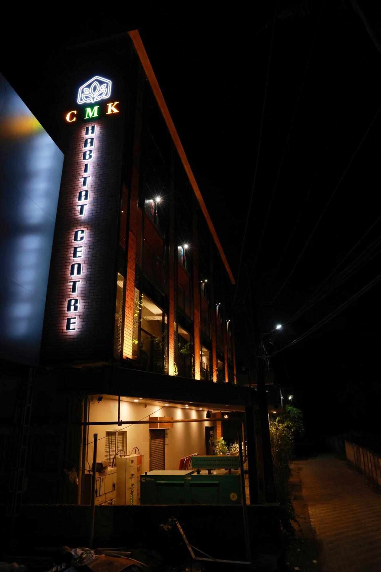 Cmk Habitat Centre Hotel Kochi Bagian luar foto