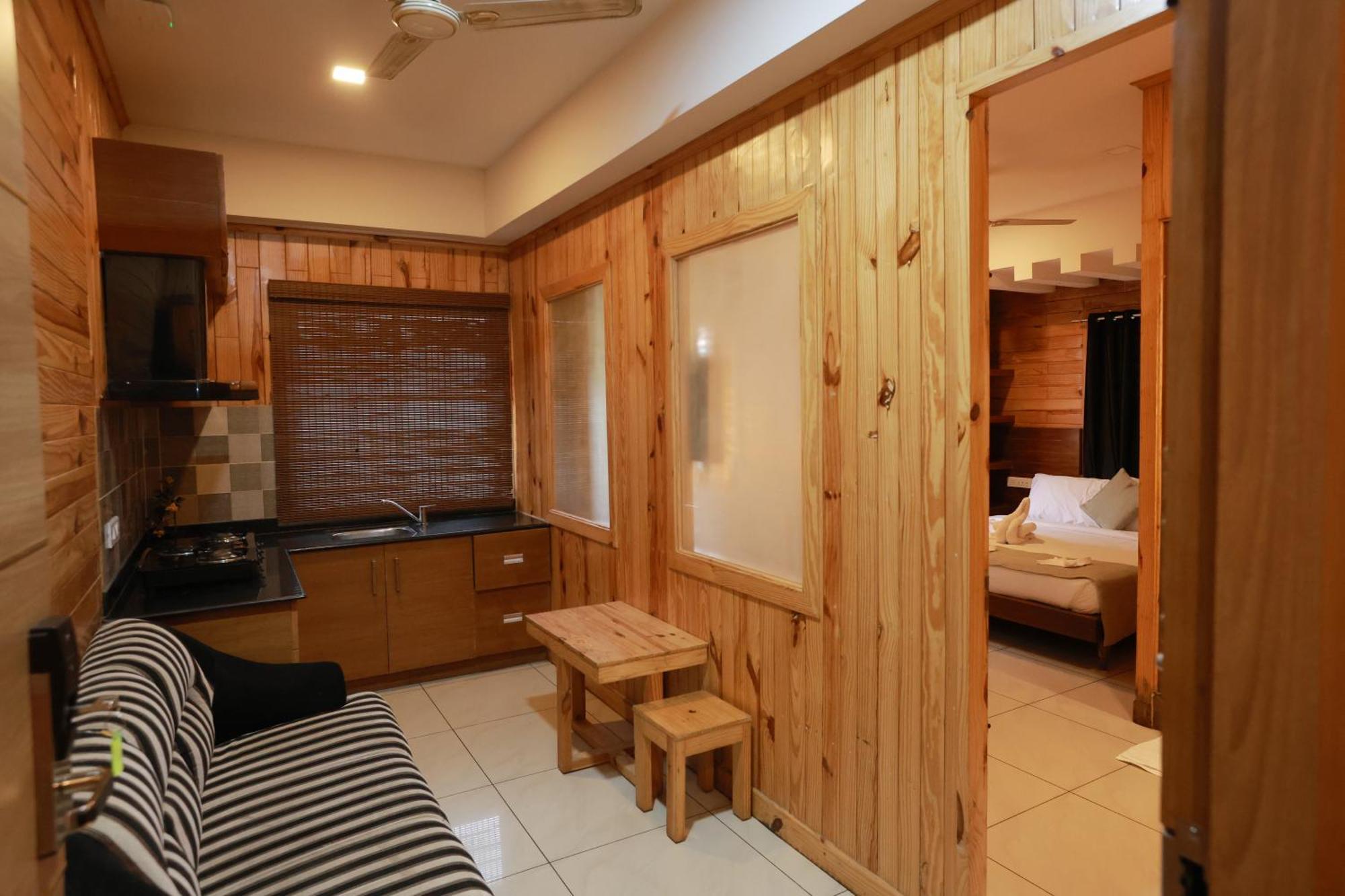 Cmk Habitat Centre Hotel Kochi Bagian luar foto