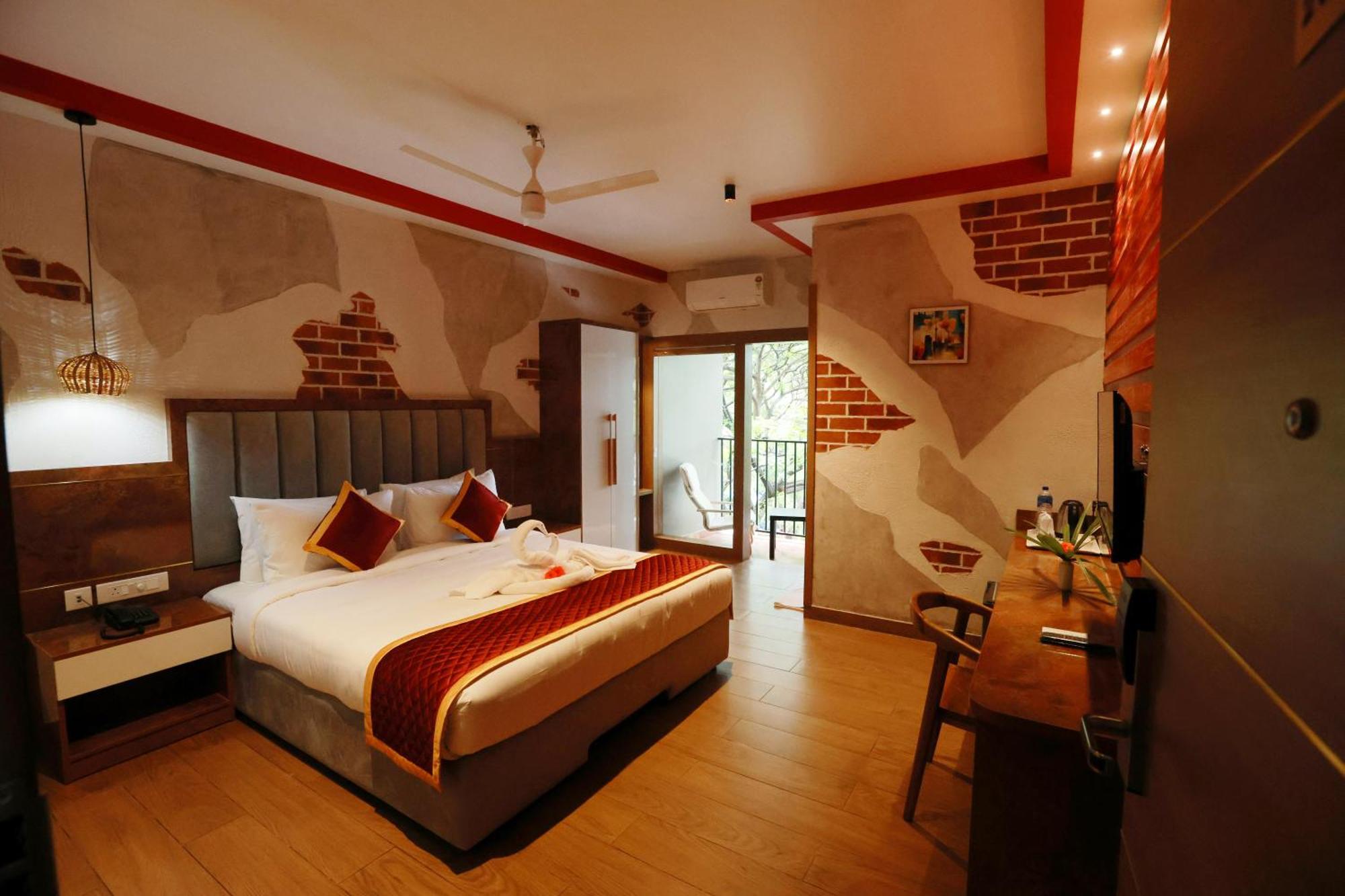 Cmk Habitat Centre Hotel Kochi Bagian luar foto