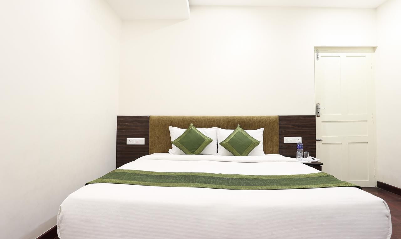 Cmk Habitat Centre Hotel Kochi Bagian luar foto
